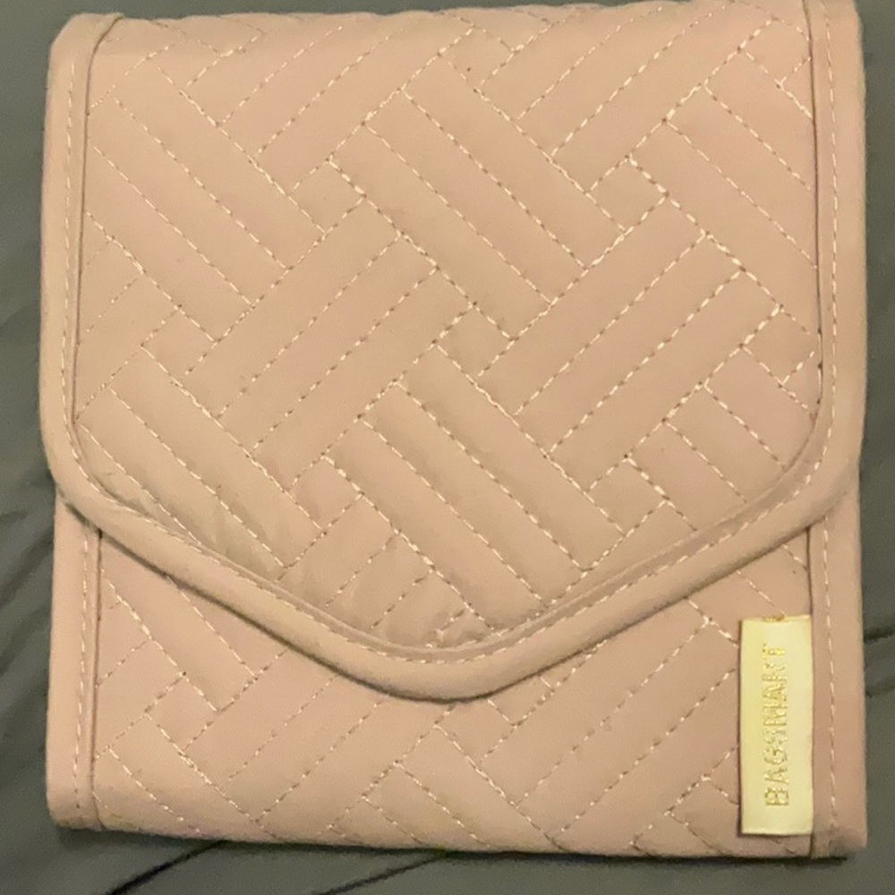 Bagsmart Personal Travel Jewelry Pouch.